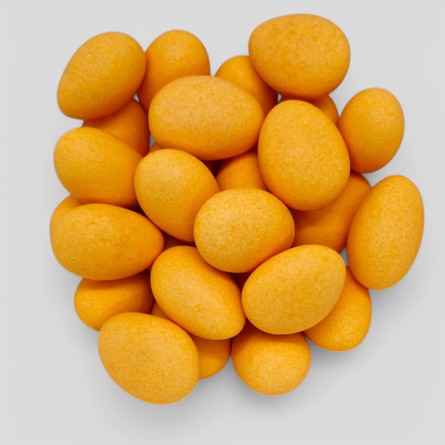 Jogurtiniai migdolai pasiflorų skonio